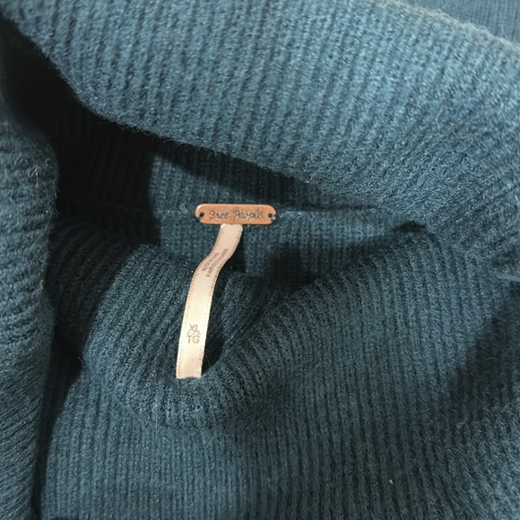 FREE PEOPLE Softly Structured Knit Tunic Sweater - Picture 13 of 13